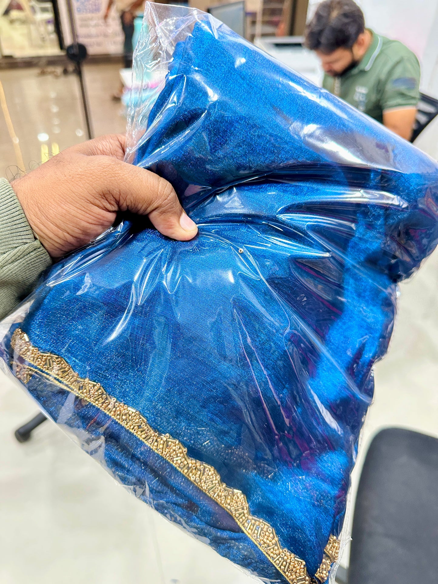 Shimmer tissue silk