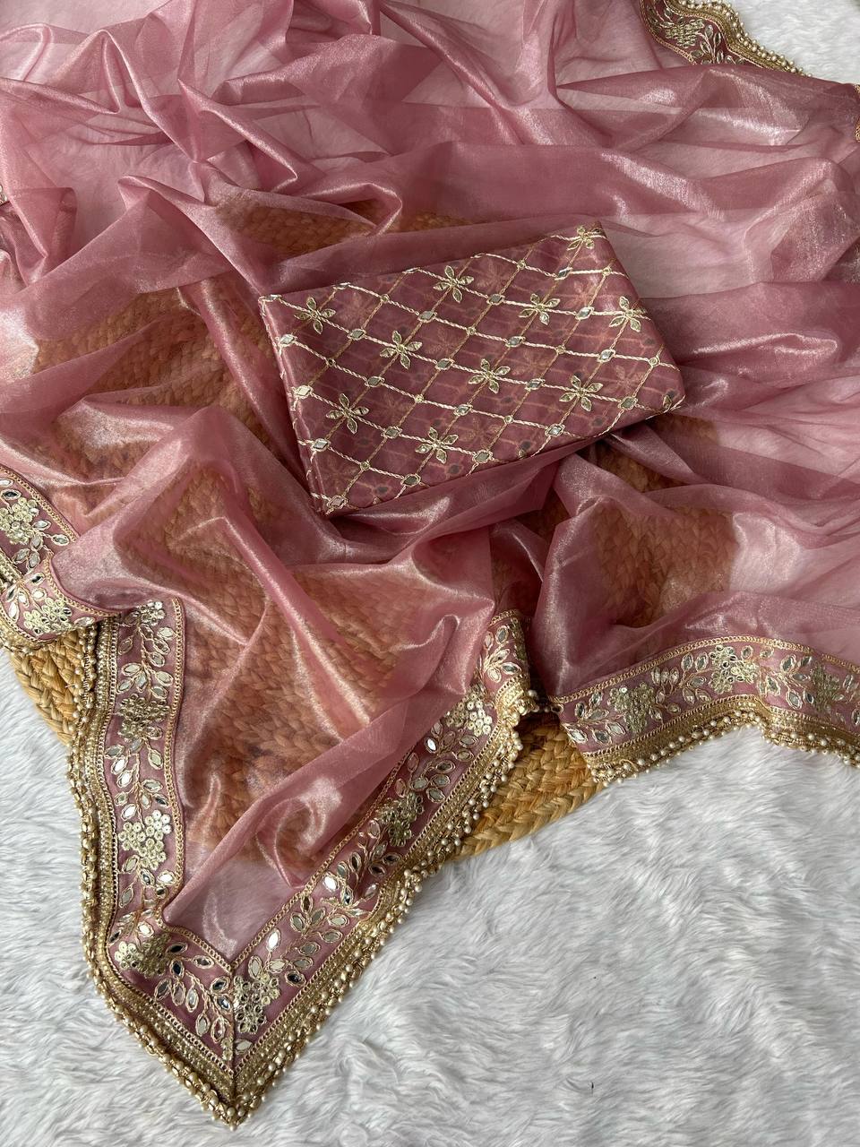 JAHNVI Inspired Saree