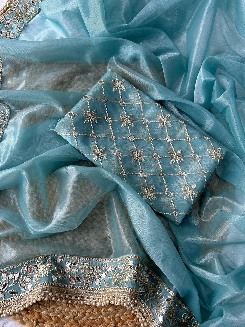 JAHNVI Inspired Saree