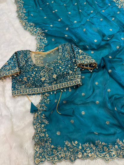 JP51 - Grand readymade blouse + saree combo