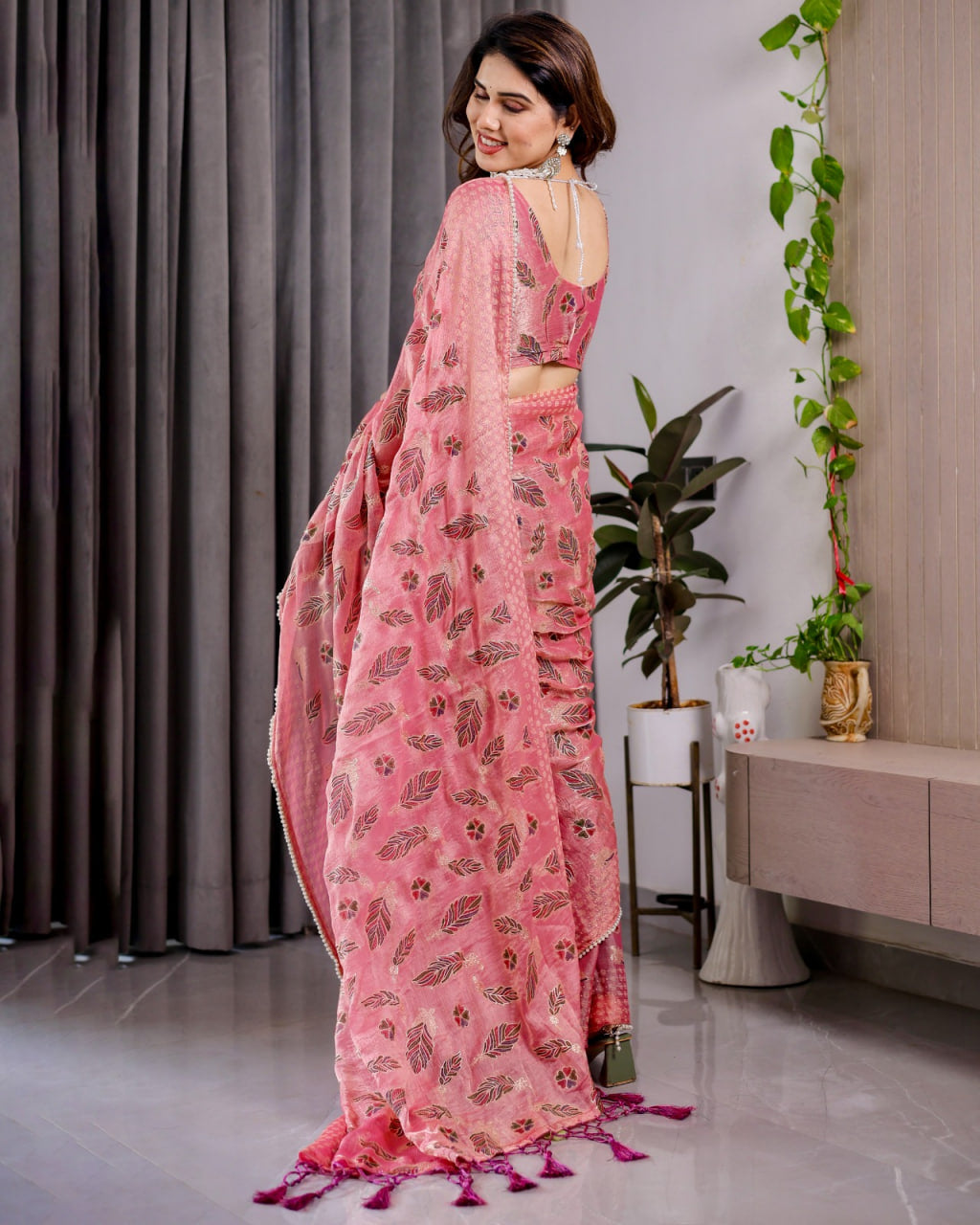 Fendy Chiffon Peal Lace Saree